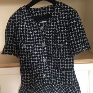 Chanel Ready to Wear Tweed B/W Jacket, NWB, FR-36